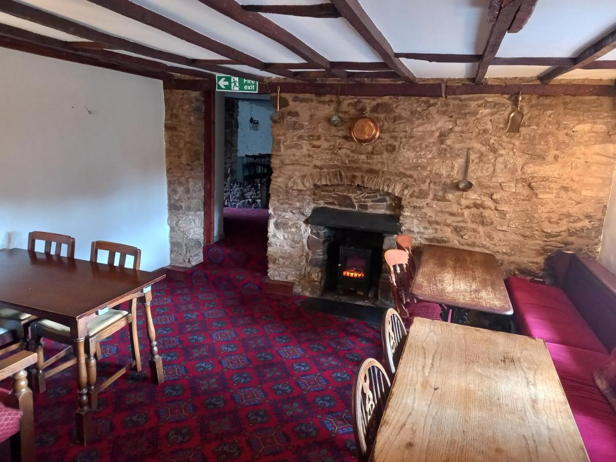 The Crown Inn Wentnor Exteriör bild