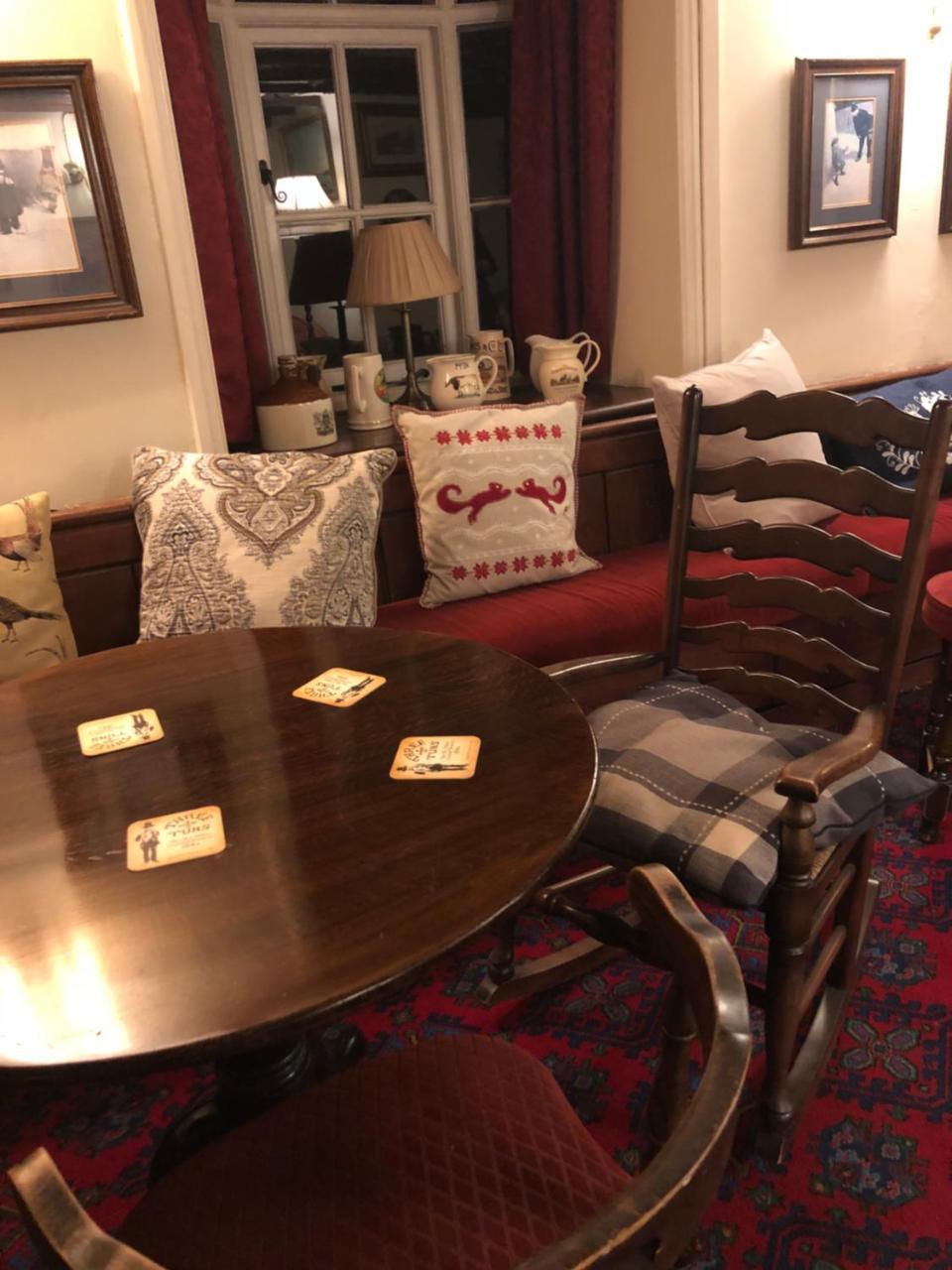 The Crown Inn Wentnor Exteriör bild